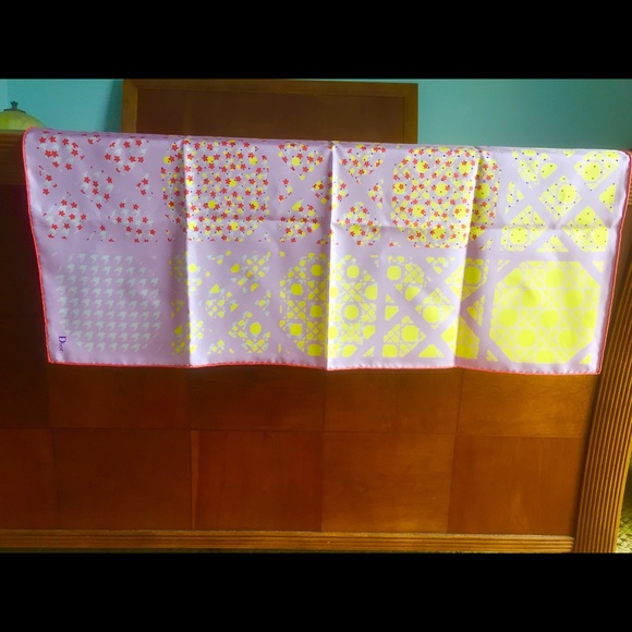 Dior Scarf &Box New - Picture 10 of 16